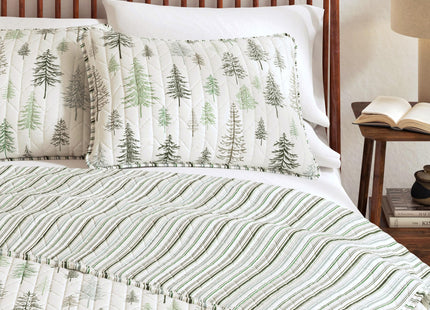 Great Bay Home Lodge Quilt Set - 2-Piece Twin/Twin XL Size Rustic Bedding Set - Lightweight, All-Season, Reversible Bedspread (Lodge Trees)