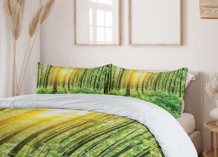Ambesonne Woodland Duvet Cover Set, Forest Springtime Freshness Theme Foliage Sunbeams Sunrise Nature View Scene, Decorative 3 Piece Bedding Set with 2 Pillow Shams, Queen Size, Forest Green