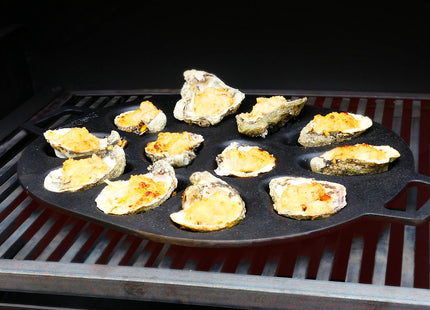 Bayou Classic 7413 Oyster Grill Pan Perfect For Grilling and Serving 12 Oysters or Clams On The Half Shell
