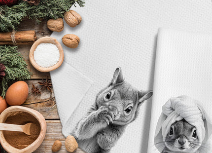 LUKIPOM Funny Squirrel Hand Towels for Bathroom Kitchen Decor Set of 3, Squirrel Lover Lover Gifts, Funny Kids Bathroom Hand Towels,16x24 Inches