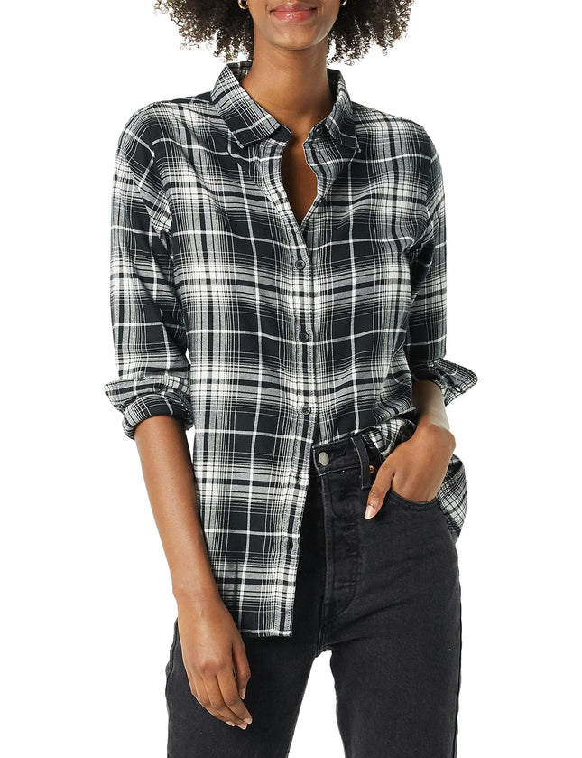 Amazon Essentials Women's Regular-Fit Long-Sleeve Lightweight Plaid Flannel Shirt with Brushed Finish, Shirttail Hem, Black White Large Plaid, Large