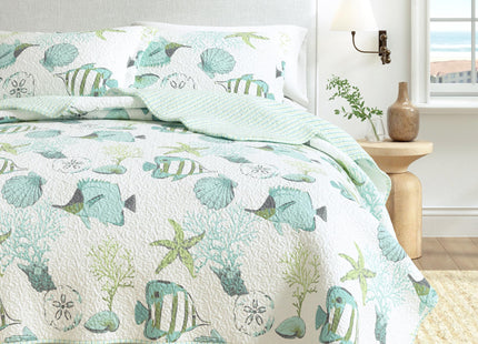 Great Bay Home Coastal Quilt Set - Bedding Set - Lightweight, All-Season, Reversible Seaside