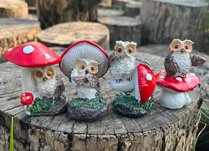 Cliocoo 4cs Owl Mushroom Miniature Set for Fairy Garden, Lovely Resin Owl Figurines Kit for Garden Yard Patio Outdoor Home Decoration (Owl Mushroom Set)