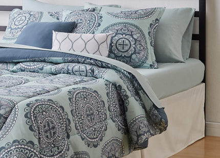 Amazon Basics 10-Piece Bed-in-a-Bag Comforter Set, Soft, Lightweight Microfiber, Full/Queen, Sea Foam Medallion