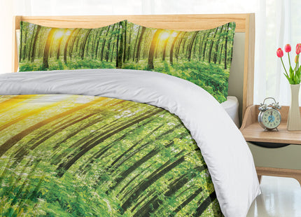 Ambesonne Woodland Duvet Cover Set, Forest Springtime Freshness Theme Foliage Sunbeams Sunrise Nature View Scene, Decorative 3 Piece Bedding Set with 2 Pillow Shams, Queen Size, Forest Green