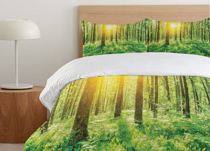 Ambesonne Woodland Duvet Cover Set, Forest Springtime Freshness Theme Foliage Sunbeams Sunrise Nature View Scene, Decorative 3 Piece Bedding Set with 2 Pillow Shams, Queen Size, Forest Green