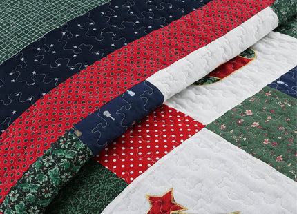 Cozy Line Home Fashions Christmas True Patchwork Wreaths Pine Tree Stockings Rustic Reversible Quilt Bedding Set, Coverlet Bedspread (Happy Christmas, King - 3 Piece)