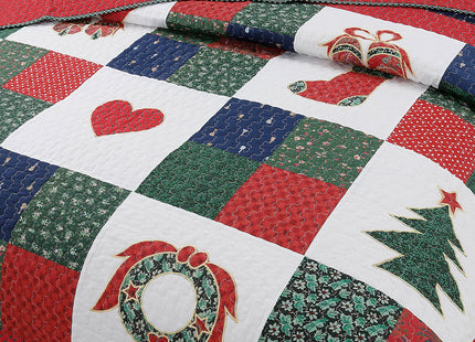 Cozy Line Home Fashions Christmas True Patchwork Wreaths Pine Tree Stockings Rustic Reversible Quilt Bedding Set, Coverlet Bedspread (Happy Christmas, King - 3 Piece)